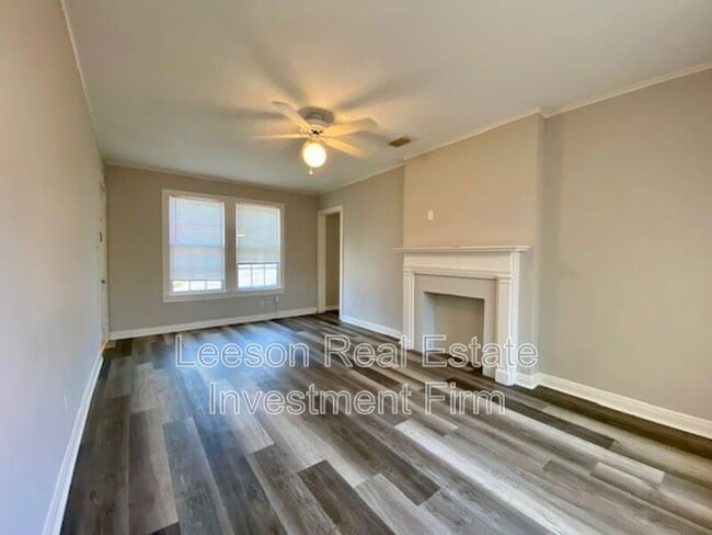 Photo - 735 Ratcliff St