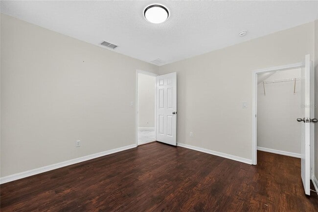 2260 Pickford Cir