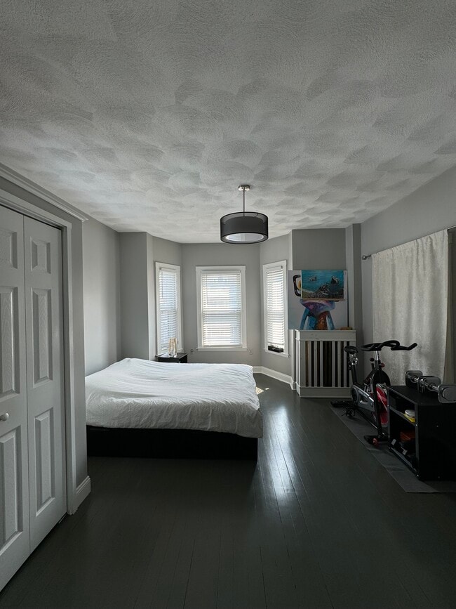 Photo - 1062 Saratoga St Unit 2 Beds and 1 Bath In East