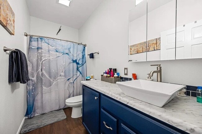 Photo - 680 South St