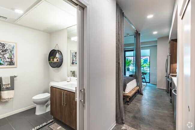 0BR, 0BA - 420SF