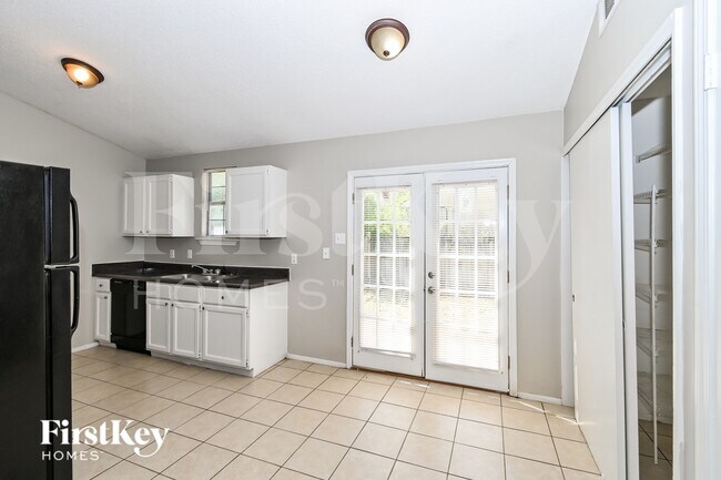 Photo - 5765 Ashridge Pl