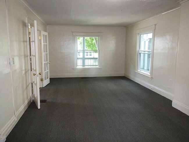 Photo - 909 Lancaster Ave