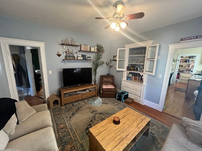 Photo - 294 Highland Ave Unidad Apartment #2