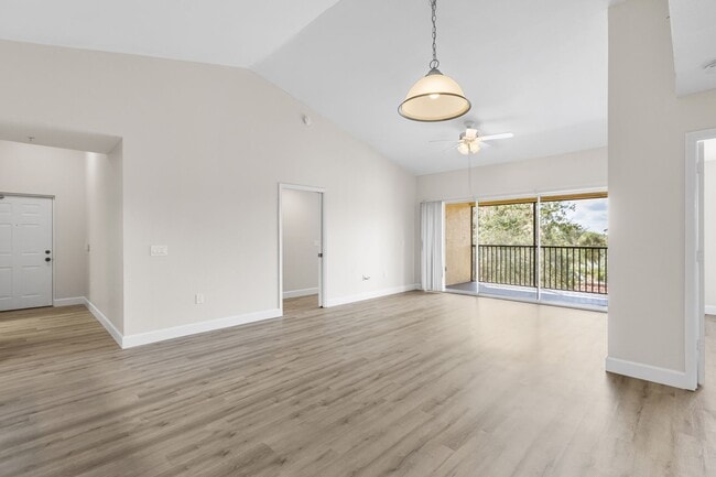 Photo - 7960 Preserve Cir