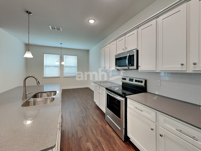 Photo - 6190 Little Blf Cir