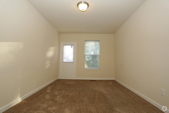 Bedroom - Cary West Apartments