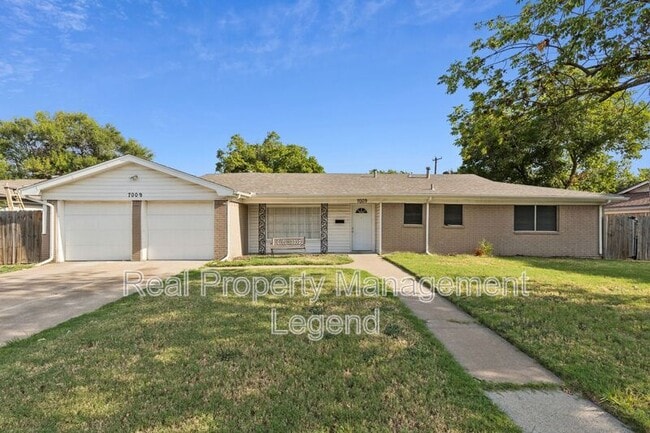 Photo - 7009 Corona Dr House