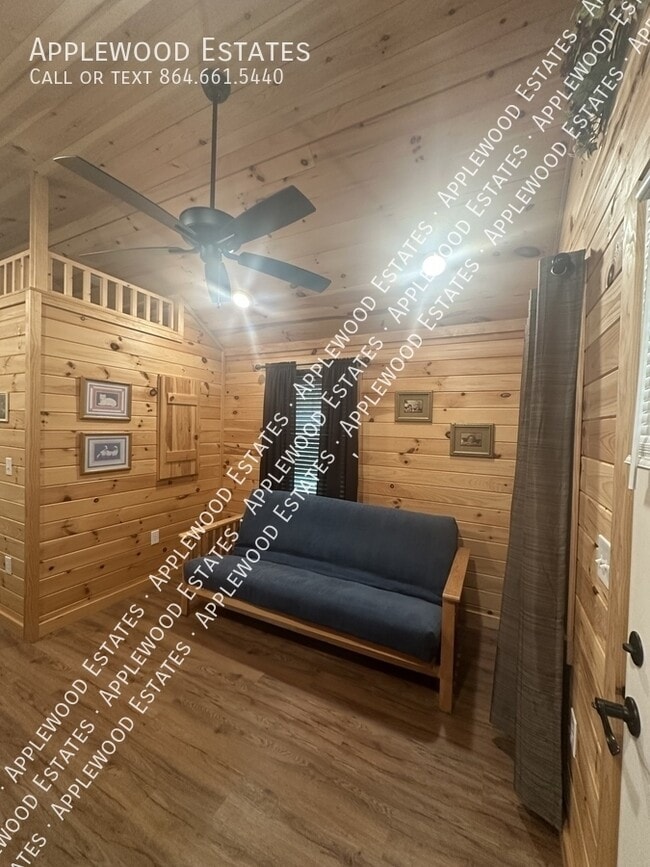Photo - 266 Broadview Dr