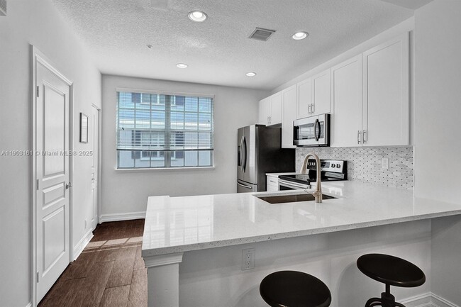 Photo - 446 NE 2nd Ave