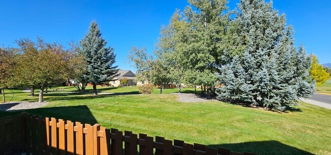 Photo - Beautiful 3 Bed 2 Bath One-Level Home Available in Quiet Neighborhood