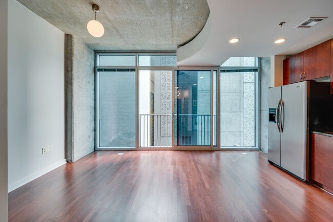 Photo - 301 Demonbreun St