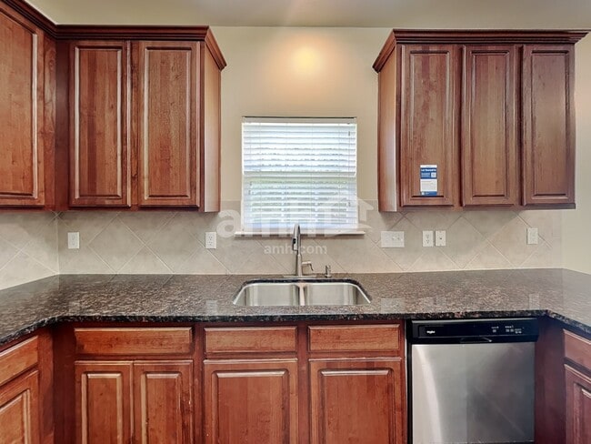 Photo - 3066 Clover Rd NW