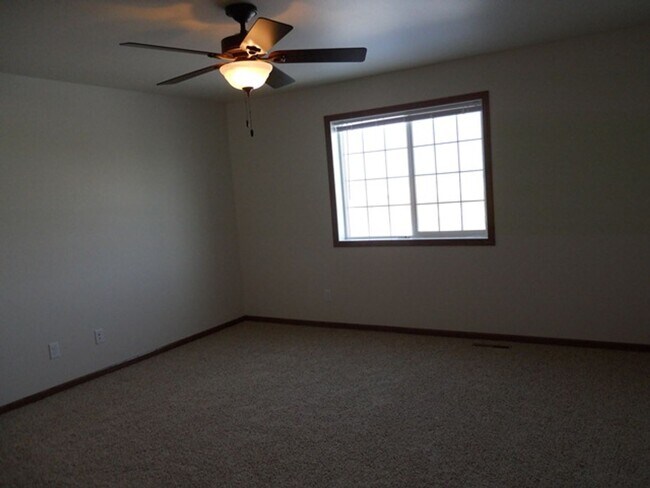 Photo - 3 Bed 3 Bath Twin Home