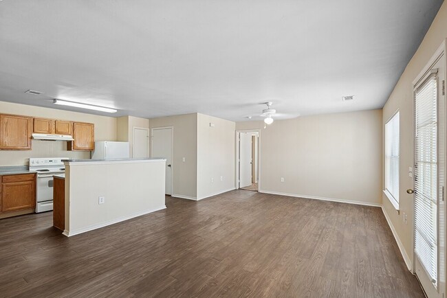 Ironwood Crossing Apartments & Townhomes