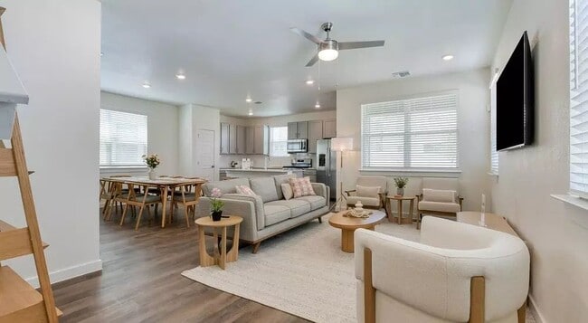 Photo - 13003 Toepperwein Rd