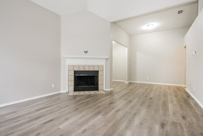 709 Greenridge Dr