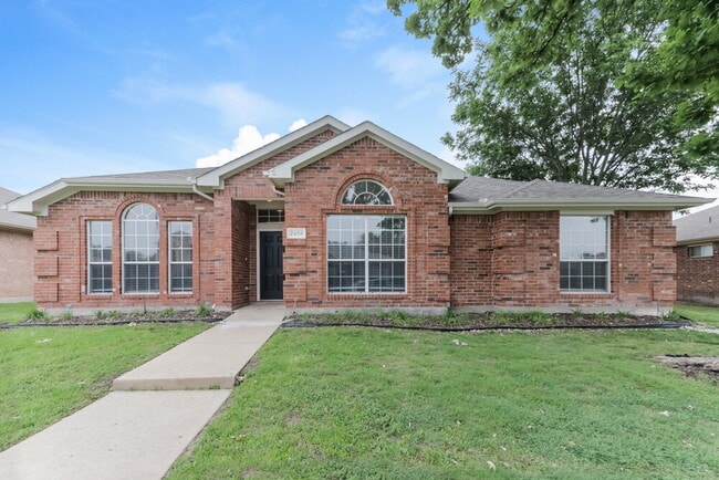 Photo - 2524 Hackberry Creek Casa
