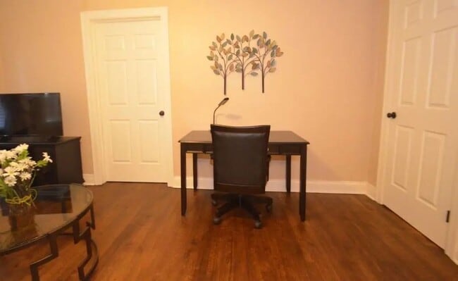 Photo - ME ME Unit 44