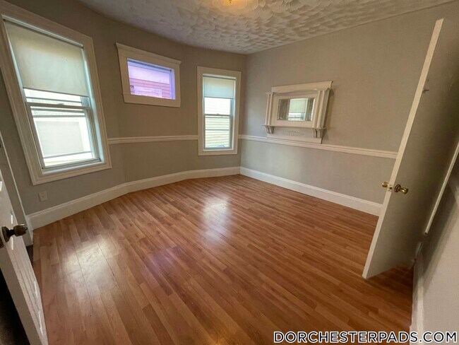 Photo - 157 E Cottage St Unit 3