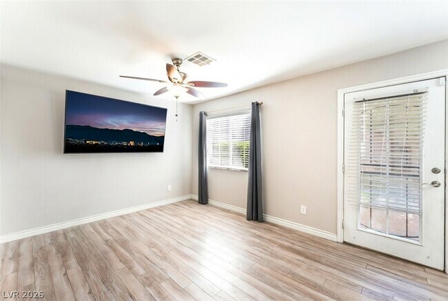 Photo - 2501 Sierra Bello Ave