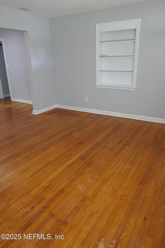 Photo - 2326 Red Oak Dr