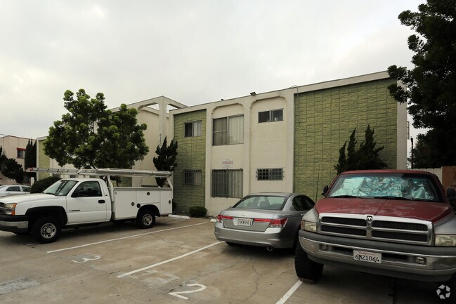 Photo - 4140 43rd St