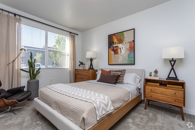 1BR, 1BA - Equator