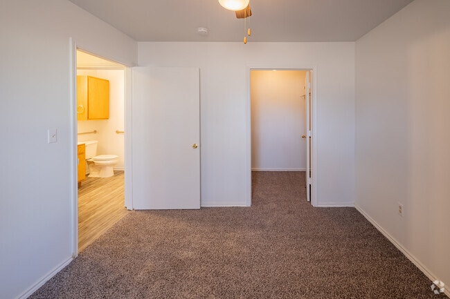 2BR, 1BA - 900SF - Bedroom 1