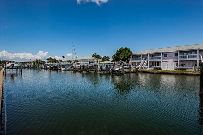Photo - 4834 Beach Dr SE Unit F