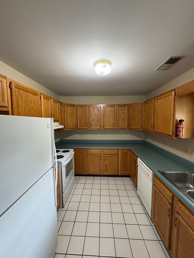 Photo - 108 Meyer St