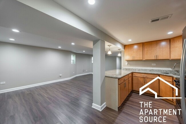 Photo - 2118 N Avers Ave Unidad G