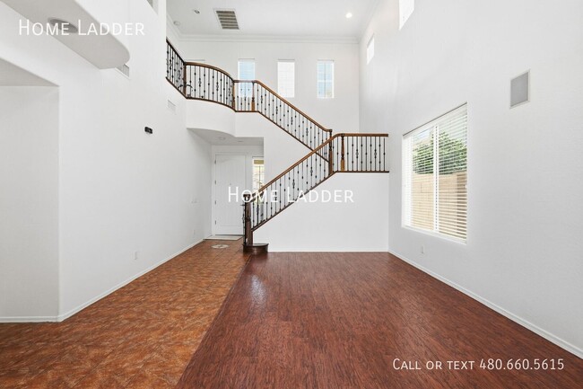 Photo - 3411 E Mesquite St