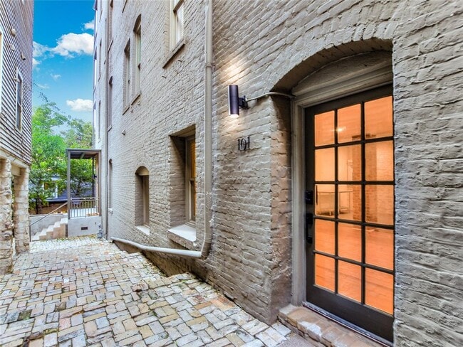 Photo - 702 San Antonio St Condo Unit 101