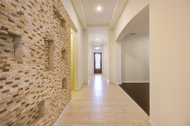 Photo - 25642 Luna Vis Ln