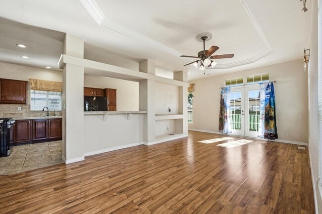 Photo - 2700 E Valley Pkwy