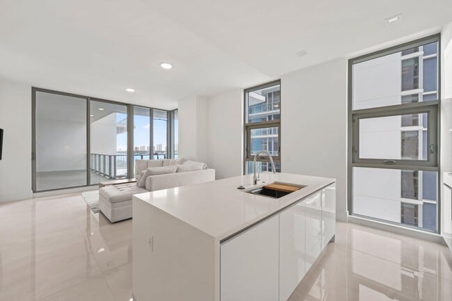 Photo - 220 Lake Shore Dr Unit 1125