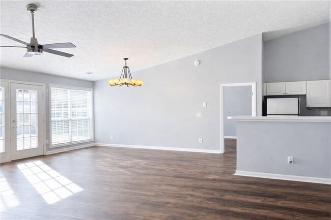 Photo - 2140 Racquet Club Cir NW