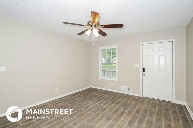 Photo - 193 Scarsdale Dr