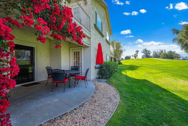 207 Desert Falls Cir