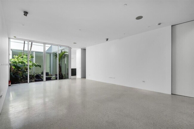 Photo - 1665 Alton Rd Unit 1