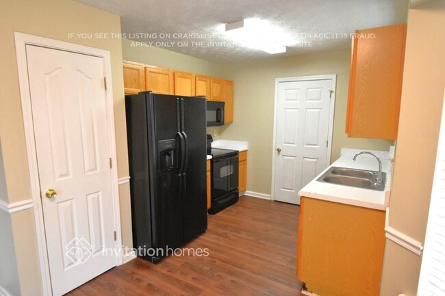 Photo - 230 Cobbler Dr