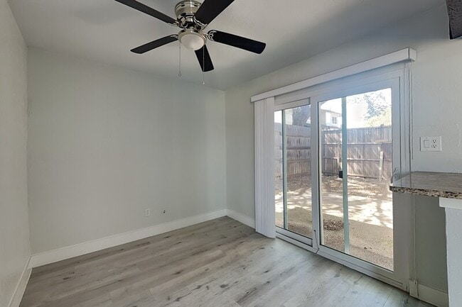 Photo - 2803 Ursa Cir
