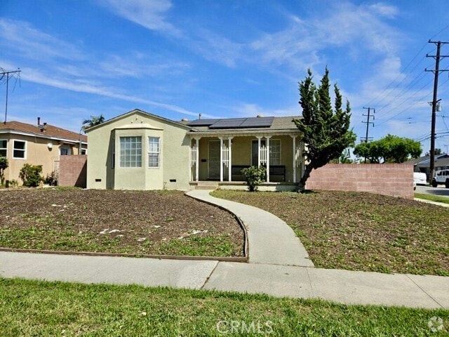 Building Photo - 10134 Walnut Ave Rental