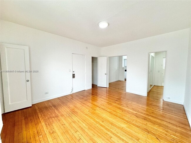 Photo - 639 12th St Unit 4