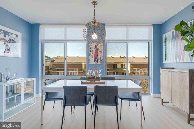 Photo - 11990 Market St Apartamento Unidad 414