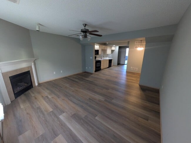 Photo - 2013 Hickoryleaf Ln