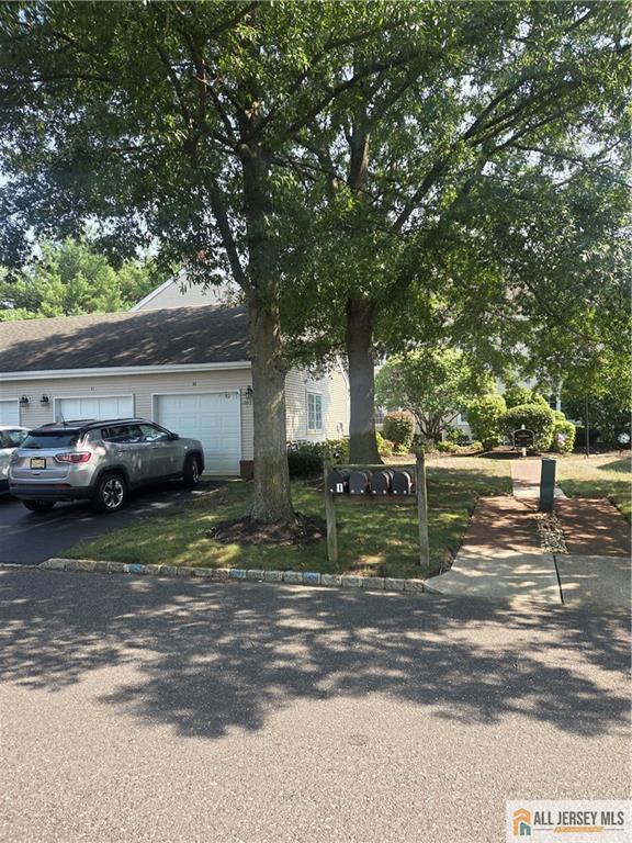 Building Photo - 11D Chadwick Ln Unit 11C