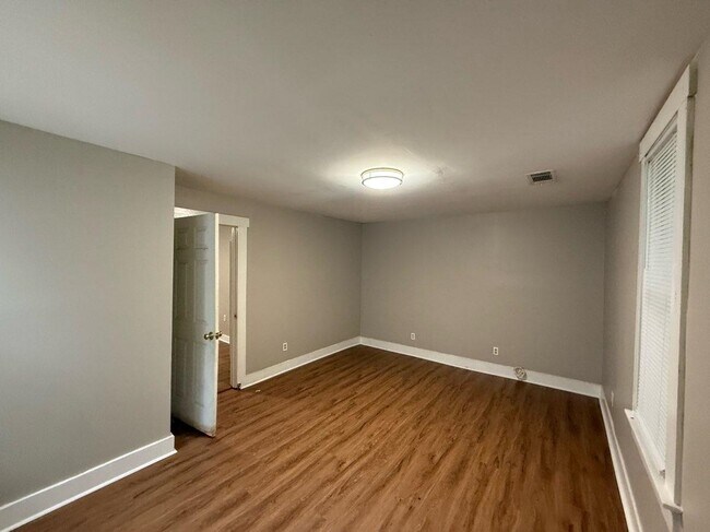 Photo - 1195 Dorothy Pl