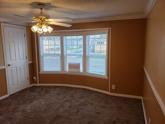 Photo - 3030-3012 12th Ave